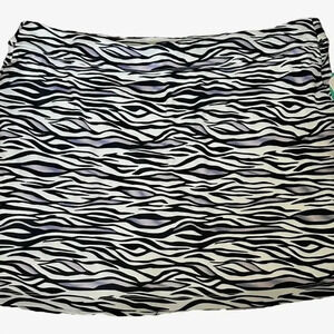 Greg Norman Women's XL Purple White Zebra Print Skort Built-in Shorts Casual 012